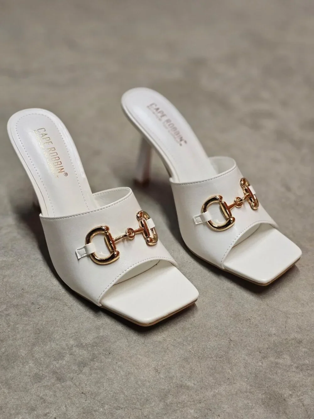 Square Toe White Heeled Mules With Gold Chain Detail - Elegant Slip-On Design Fo